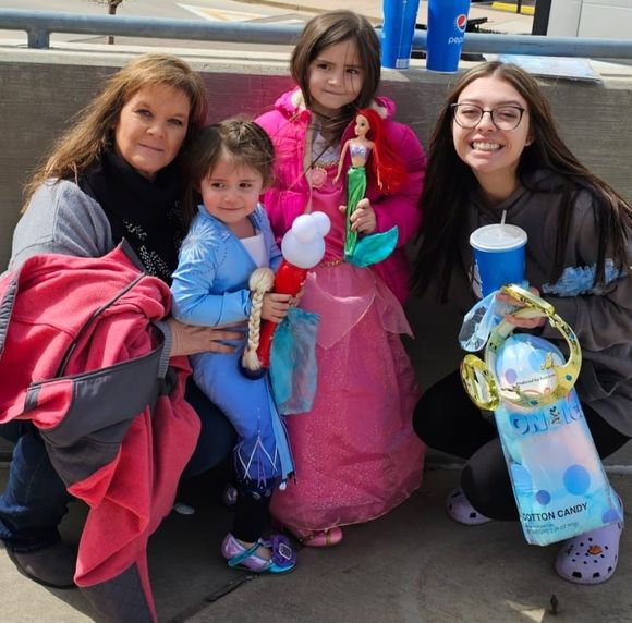 Meet your Posher, Becky - Picture 1 of 1